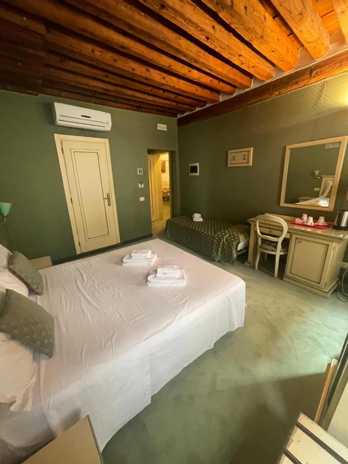 Locanda Ruga Rialto Venise Extérieur photo